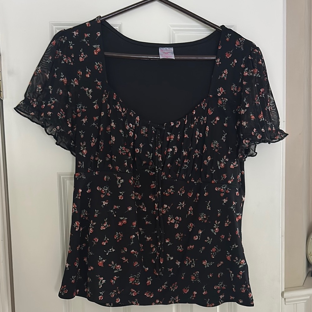 No Boundaries Black and Pink Flutter Sleeve Blouse